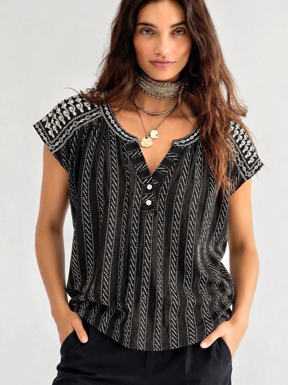 427. Soft Surroundings R&Medium 107D06 Geometric Blouse in Black & White Size Me
